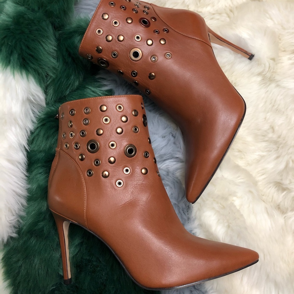Nine West leather bootie